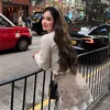 Dewi Perssik liburan hongkong