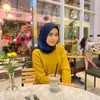 Amira calon istri Reza Zakarya