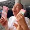Ayah Ojak Menangis Terharu Dapat Uang 2 Gepok dari Ayu Ting Ting 