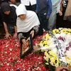 yanni libels, yanni libels, pemakaman yani libels