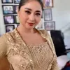 Penampilan Dewi Perssik di pernikahan Lebby