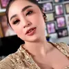 Penampilan Dewi Perssik di pernikahan Lebby