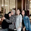 Nindy dan Olla Ramlan