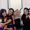 Nindy dan Olla Ramlan