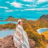 Liburan Via Vallen dan Pacar