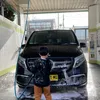Raphael Moeis anak Sandra Dewi nyuci mobil