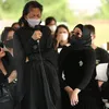Ibunda Angelina Sondakh Pemakaman Lucky Sondakh