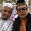 Potret kedekatan Ameer dan sang ayah.