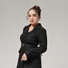 Dini Kurnia pakai dress hitam
