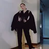 Penampilan Menawan Zaskia Gotik