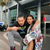 Potret Bonge bersama circle artisnya.