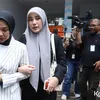 Clara Shinta gandeng pendamping