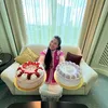Duma Riris dapat kue tart
