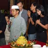 dewi perssik