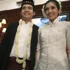 dimas seto, dhini aminarti