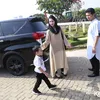 Lebaran Emil Dardak &amp; Arumi Bachsin