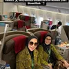 Erin Taulany di Pesawat Menuju Tanah Suci