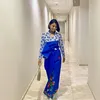 Shareefa Daanish pakai baju khas Makassar