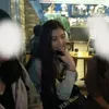 idola di berada di tempat unik