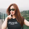 Felicya Angelista pakai t-shirt hitam