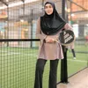 Fenita Arie Pegang Raket Padel