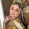 Dewi Perssik, memicu kritik, hujatan, bernyanyi