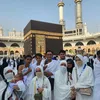 Foto Lesti Umrah Keluarga Dihujat