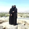 Foto Lesti Umrah Keluarga Dihujat