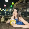 Mawar Eva de Jongh Liburan di Bali