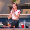 Dua Lipa &amp; Anwar Hadid Mesra di Miami