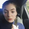 Lorde Tanpa Make Up