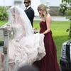 Taylor Swift Jadi Bridesmaid