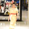 Seleb Jadi Model Catwalk