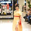 Seleb Jadi Model Catwalk