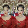 Nina Zatulini Menikah