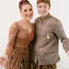 Ayu Ting Ting Foto Bareng Pria Tampan Essa