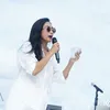 FOTO: Aksi Slank Manggung Bareng Artis Kenamaan di #KonserGue2