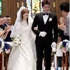 Aktris pakai gaun pengantin bercadar