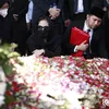 Foto Arumi Bachsin di Pemakaman Ayah Mertuanya