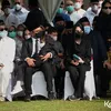 Foto Arumi Bachsin di Pemakaman Ayah Mertuanya