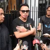 Vicky Prasetyo - Ayu Ting Ting