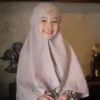 Anak Zaskia Adya Mecca Berjilbab