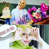FOTO: Bella Dapat Early Birthday Surprise Dari Fans Malaysia