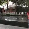 FOTO: Sedang di India, Ini Dia Spot Yang Dikunjungi Anjasmara