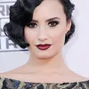 Make Up Tebal Artis Hollywood