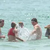 Taylor Swift - Tom Hiddleston Renang Mesra