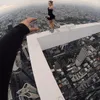 daredevil, roofing, panjat gedung, foto menakutkan, foto panjat gedung, Angela Nikolau, Ivan Beerkus