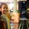 Nala, Putri Bule Mona Ratuliu