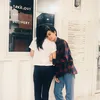 Eva Celia tampak Stylish dan Edgy
