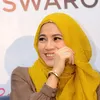 selebriti indonesia, artis cantik indonesia, senyum artis indonesia
